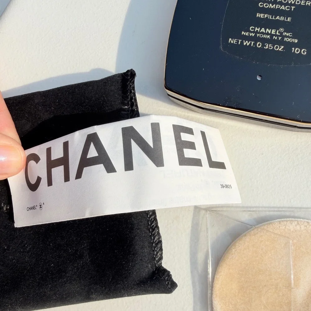 Chanel Poudre Pure Luxury Powder Compact Refillable Light 0.35oz 10g